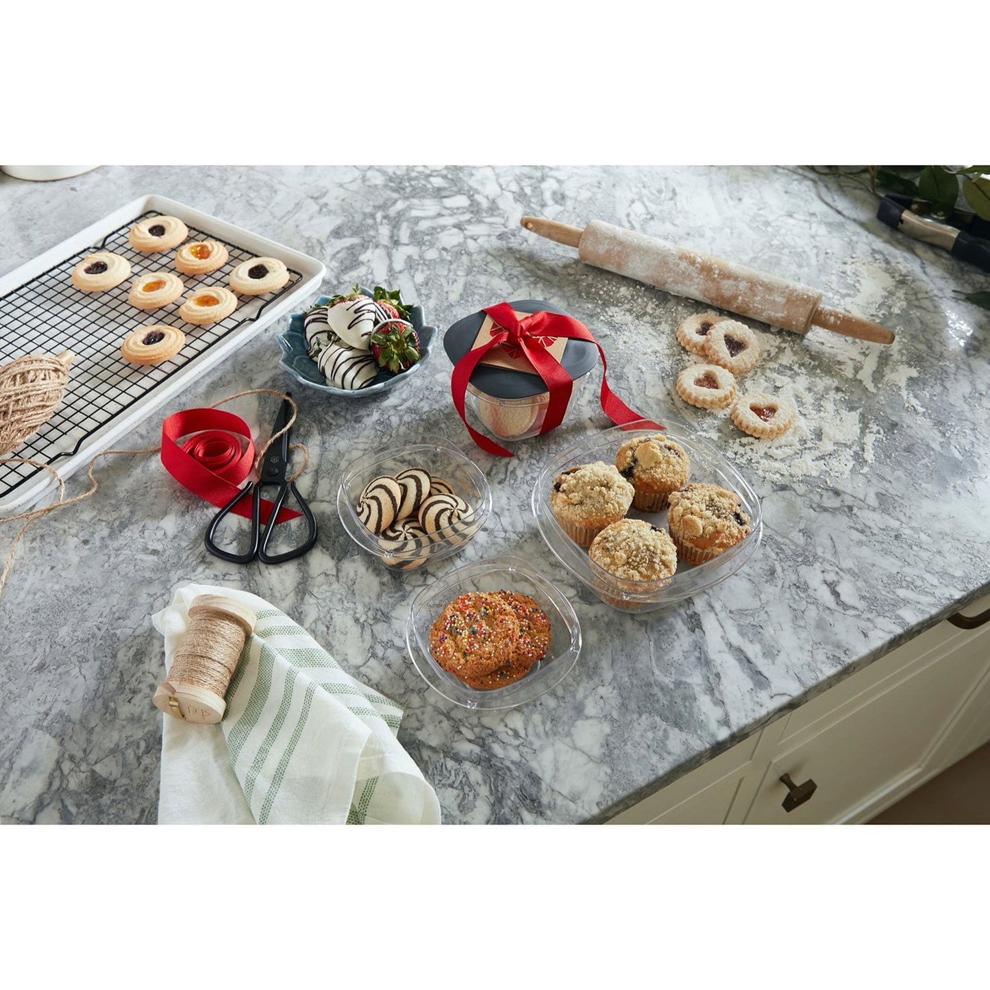 Rubbermaid Premier 20-Piece Easy Find Lids Food Storage Containers
