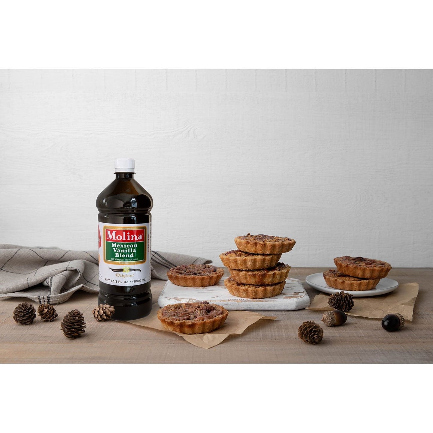 Molina Vanilla Extract – 33.3 fl oz Bottle