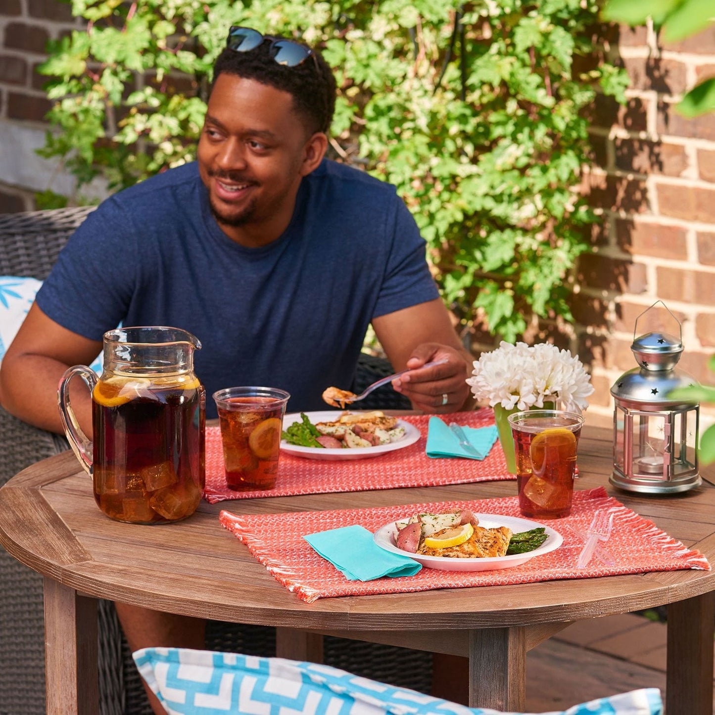 Hefty Supreme Foam Disposable Lunch Plates, 8 7/8", 250 ct.