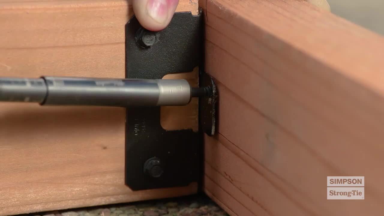 Simpson Strong-Tie APRTR Outdoor Accents ZMAX Black Powder-Coated Rigid Tie Rail Connector for 2× Joist/Post